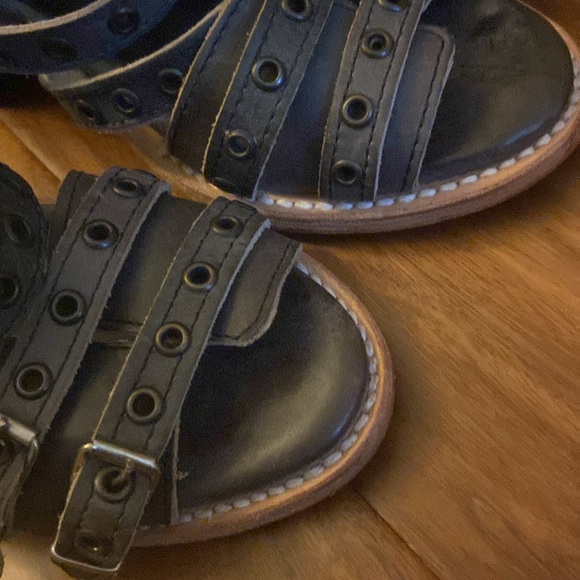 Freebird Casandra sandal in an 8. - Picture 6 of 6